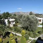 Petit Village 2*