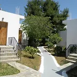 Petit Village Отель Эретрия