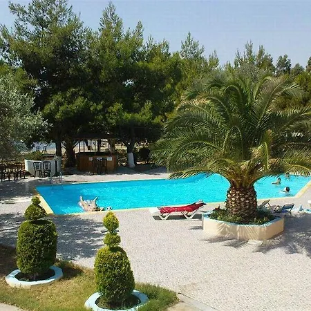 Ξενοδοχείο Petit Village