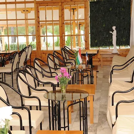 Hotel Petit Village 2*